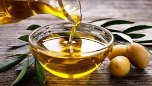 خواص روغن زیتون برای مراقبت از مو