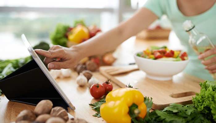 طرز تهیه فینگر فود قیف سبزیجات برای گیاهخواران 1 فینگرفود خوشمزه با سبزیجات